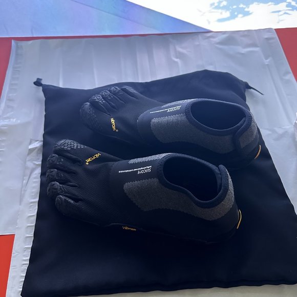 vibram  suicoke NINLO